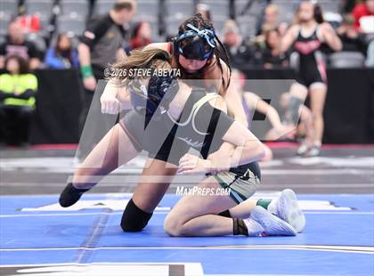 Thumbnail 2 in CHSAA 5A Round 1 photogallery.