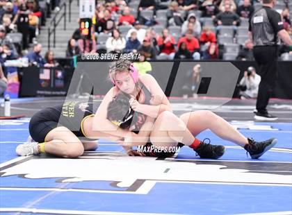 Thumbnail 3 in CHSAA 5A Round 1 photogallery.