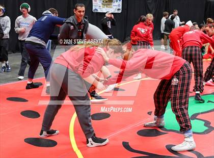 Thumbnail 1 in CHSAA 5A Round 1 photogallery.