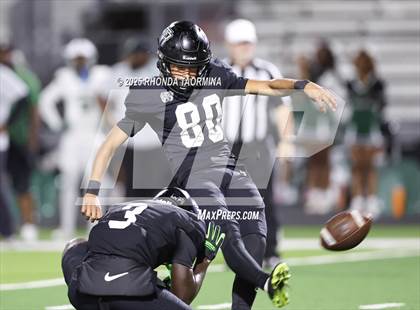 Thumbnail 1 in Ellison @ Randle (UIL 5A D2 Football Bi-District) photogallery.