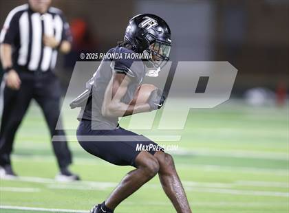 Thumbnail 2 in Ellison @ Randle (UIL 5A D2 Football Bi-District) photogallery.