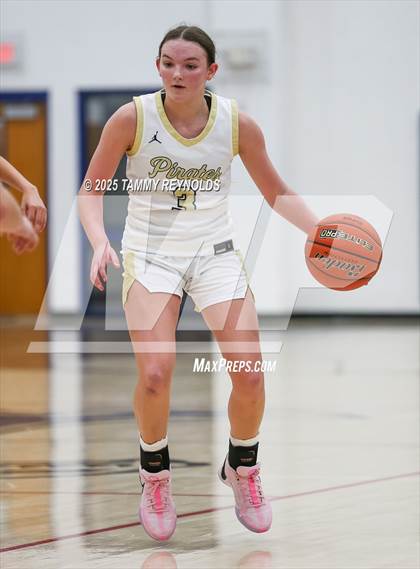 Thumbnail 1 in Strawn @ Perrin-Whitt photogallery.