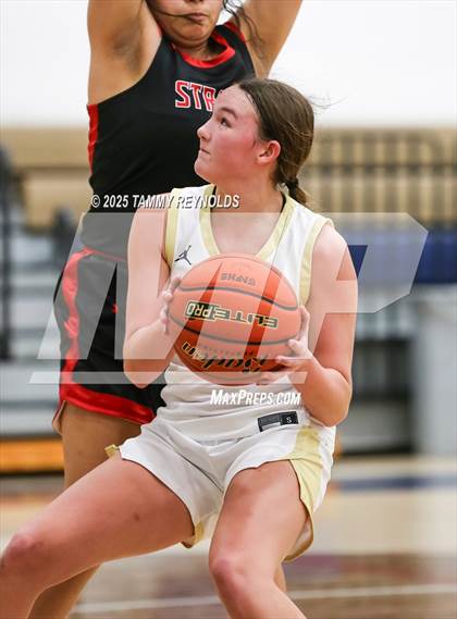 Thumbnail 1 in Strawn @ Perrin-Whitt photogallery.