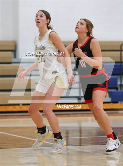 Thumbnail 2 in Strawn @ Perrin-Whitt photogallery.