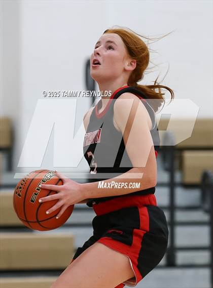 Thumbnail 1 in Strawn @ Perrin-Whitt photogallery.