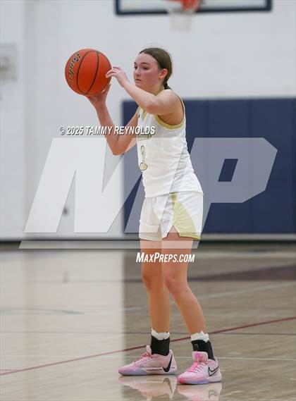 Thumbnail 3 in Strawn @ Perrin-Whitt photogallery.