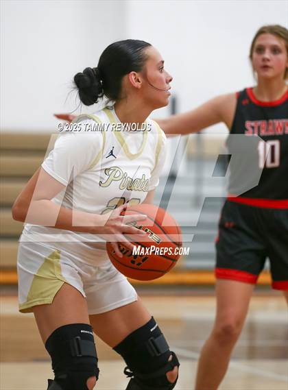 Thumbnail 3 in Strawn @ Perrin-Whitt photogallery.