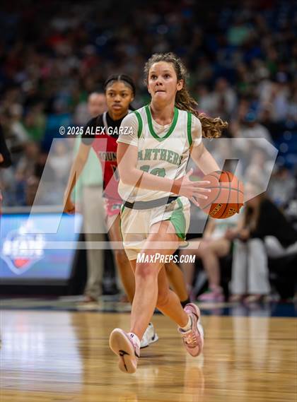 Thumbnail 3 in Kountze @ Paradise (UIL 3A Basketball Division II Final) photogallery.