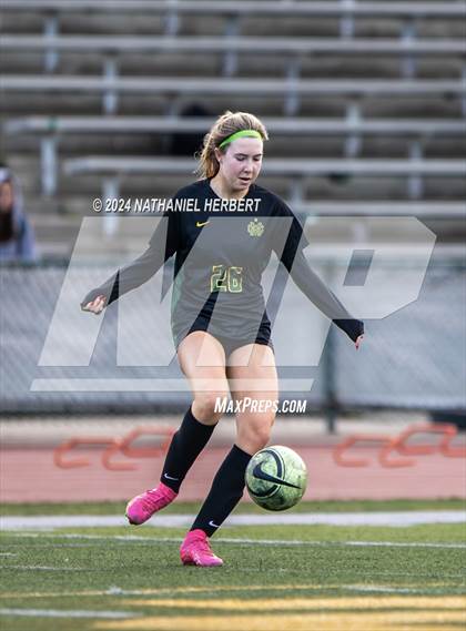 Thumbnail 1 in Redondo Union vs Mira Costa photogallery.
