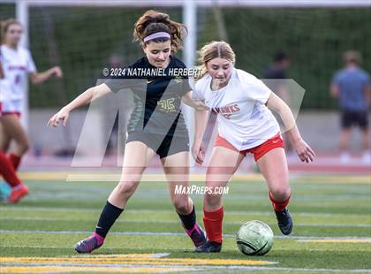 Thumbnail 2 in Redondo Union vs Mira Costa photogallery.