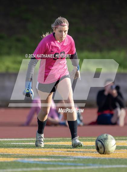 Thumbnail 1 in Redondo Union vs Mira Costa photogallery.