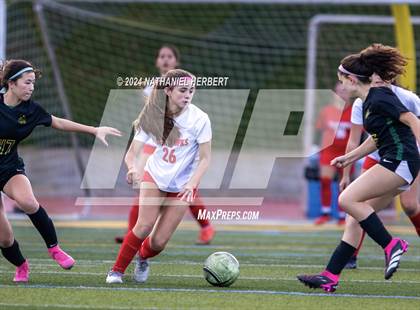 Thumbnail 3 in Redondo Union vs Mira Costa photogallery.