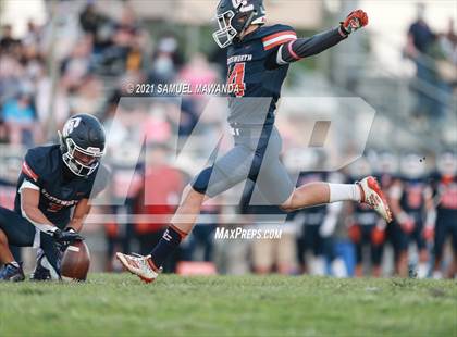 Thumbnail 3 in Chatsworth vs  Poly photogallery.