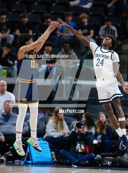 Thumbnail 2 in Brentwood School vs Campbell Hall (Trinity-Mission League Show @ Intuit Dome) photogallery.