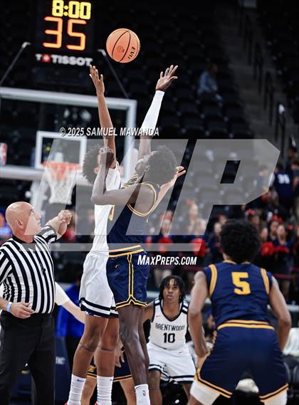Thumbnail 2 in Brentwood School vs Campbell Hall (Trinity-Mission League Show @ Intuit Dome) photogallery.