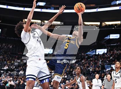 Thumbnail 3 in Brentwood School vs Campbell Hall (Trinity-Mission League Show @ Intuit Dome) photogallery.