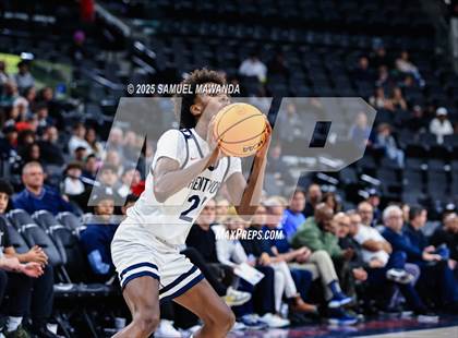 Thumbnail 2 in Brentwood School vs Campbell Hall (Trinity-Mission League Show @ Intuit Dome) photogallery.