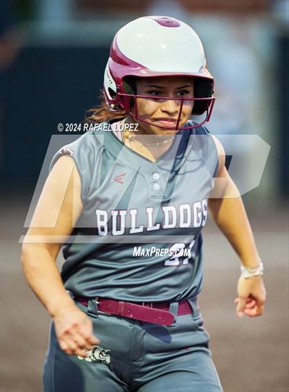 Thumbnail 3 in Heights @ Kingwood (UIL Softball 6A Region 3 Regional Semifinal) photogallery.