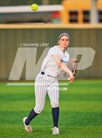 Photo from the gallery "Heights @ Kingwood (UIL Softball 6A Region 3 Regional Semifinal)"