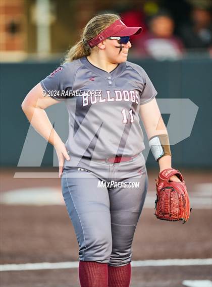 Thumbnail 1 in Heights @ Kingwood (UIL Softball 6A Region 3 Regional Semifinal) photogallery.