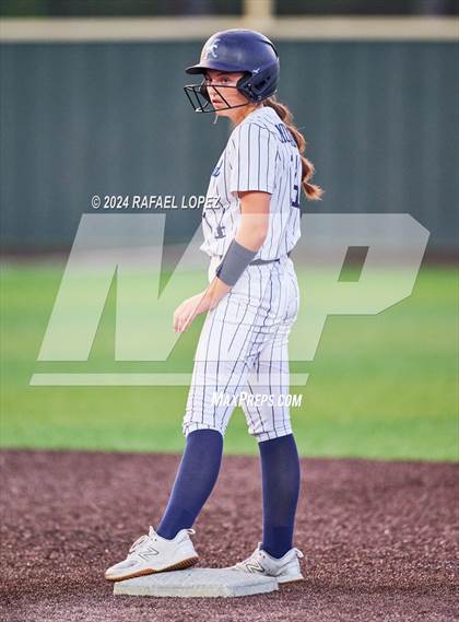 Thumbnail 3 in Heights @ Kingwood (UIL Softball 6A Region 3 Regional Semifinal) photogallery.