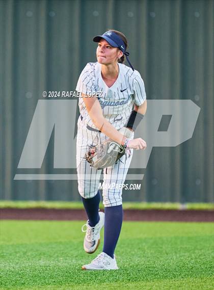 Thumbnail 2 in Heights @ Kingwood (UIL Softball 6A Region 3 Regional Semifinal) photogallery.