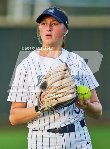 Thumbnail 3 in Heights @ Kingwood (UIL Softball 6A Region 3 Regional Semifinal) photogallery.