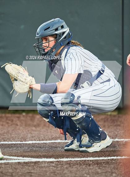 Thumbnail 3 in Heights @ Kingwood (UIL Softball 6A Region 3 Regional Semifinal) photogallery.