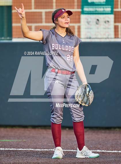 Thumbnail 2 in Heights @ Kingwood (UIL Softball 6A Region 3 Regional Semifinal) photogallery.
