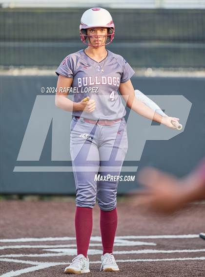 Thumbnail 3 in Heights @ Kingwood (UIL Softball 6A Region 3 Regional Semifinal) photogallery.