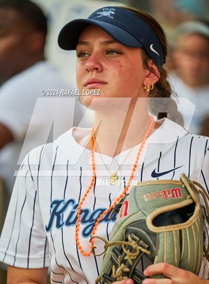 Thumbnail 3 in Heights @ Kingwood (UIL Softball 6A Region 3 Regional Semifinal) photogallery.
