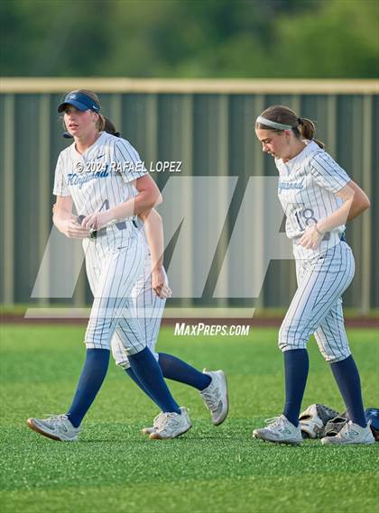 Thumbnail 3 in Heights @ Kingwood (UIL Softball 6A Region 3 Regional Semifinal) photogallery.