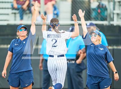 Thumbnail 1 in Heights @ Kingwood (UIL Softball 6A Region 3 Regional Semifinal) photogallery.