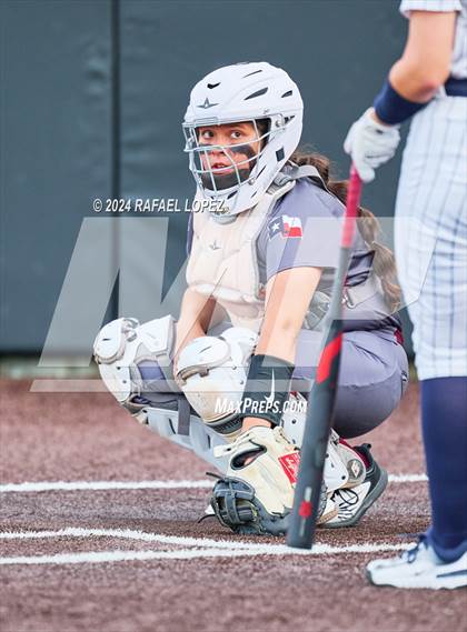 Thumbnail 3 in Heights @ Kingwood (UIL Softball 6A Region 3 Regional Semifinal) photogallery.