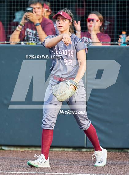 Thumbnail 2 in Heights @ Kingwood (UIL Softball 6A Region 3 Regional Semifinal) photogallery.