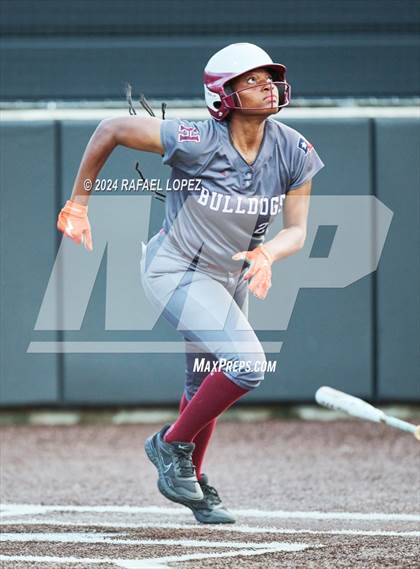 Thumbnail 2 in Heights @ Kingwood (UIL Softball 6A Region 3 Regional Semifinal) photogallery.