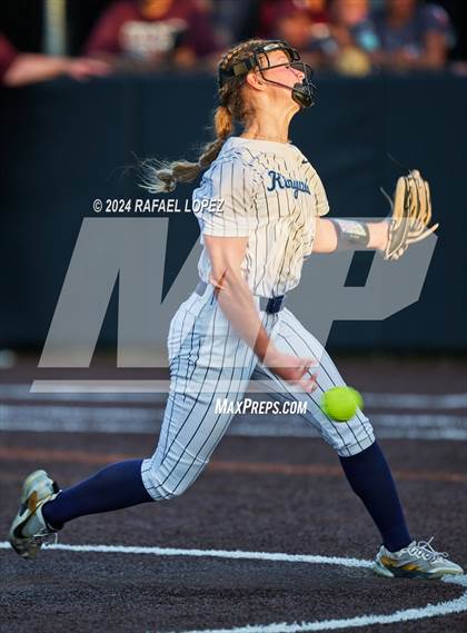 Thumbnail 3 in Heights @ Kingwood (UIL Softball 6A Region 3 Regional Semifinal) photogallery.