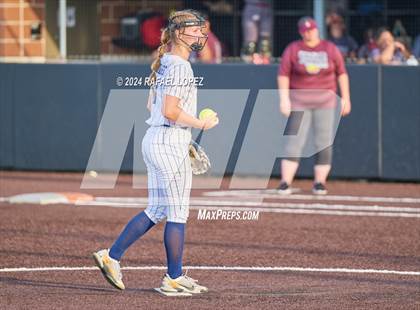 Thumbnail 3 in Heights @ Kingwood (UIL Softball 6A Region 3 Regional Semifinal) photogallery.