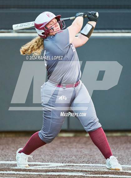 Thumbnail 2 in Heights @ Kingwood (UIL Softball 6A Region 3 Regional Semifinal) photogallery.