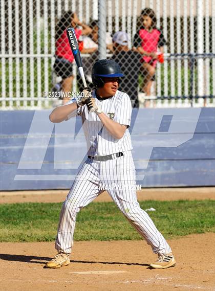 Thumbnail 3 in Firebaugh vs. Lynwood photogallery.
