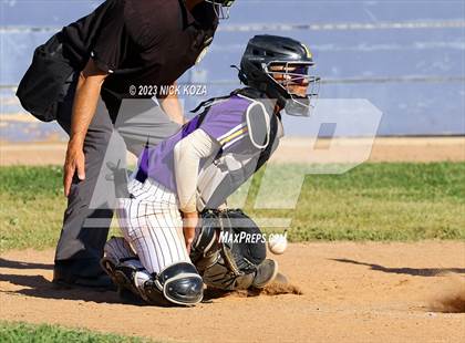 Thumbnail 3 in Firebaugh vs. Lynwood photogallery.