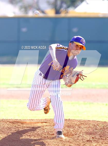 Thumbnail 2 in Firebaugh vs. Lynwood photogallery.