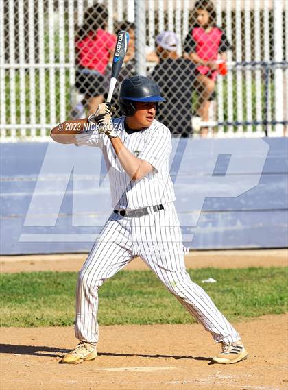 Thumbnail 2 in Firebaugh vs. Lynwood photogallery.