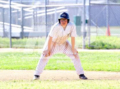 Thumbnail 2 in Firebaugh vs. Lynwood photogallery.
