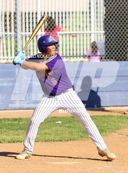 Thumbnail 1 in Firebaugh vs. Lynwood photogallery.