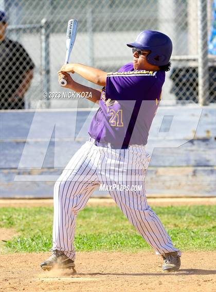 Thumbnail 2 in Firebaugh vs. Lynwood photogallery.