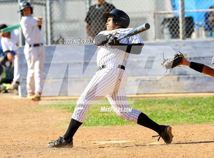 Thumbnail 2 in Firebaugh vs. Lynwood photogallery.