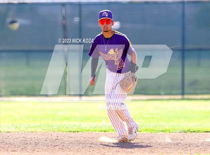 Thumbnail 2 in Firebaugh vs. Lynwood photogallery.