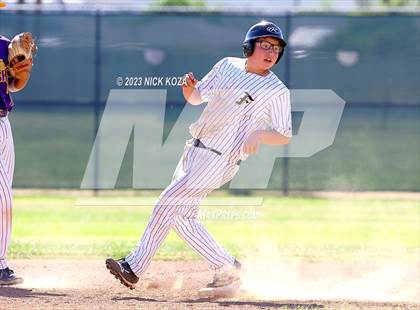 Thumbnail 3 in Firebaugh vs. Lynwood photogallery.