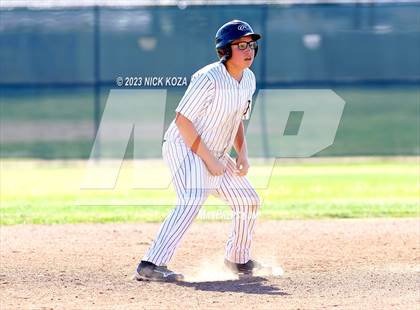 Thumbnail 2 in Firebaugh vs. Lynwood photogallery.